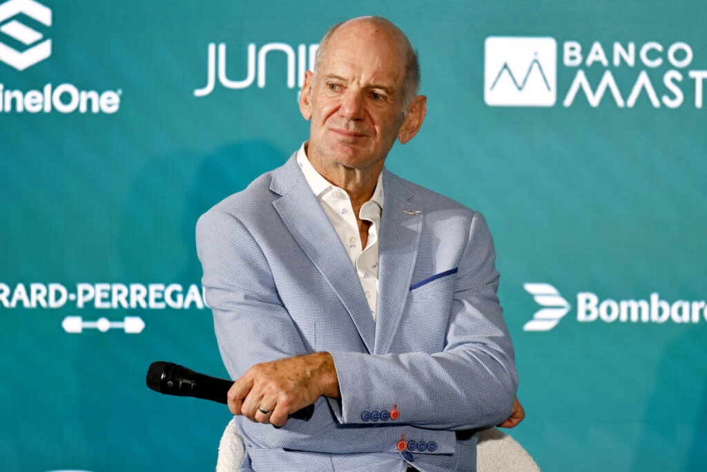Adrian Newey apresentação na Aston Martin.