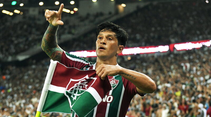 Jogador Cano do fluminense.