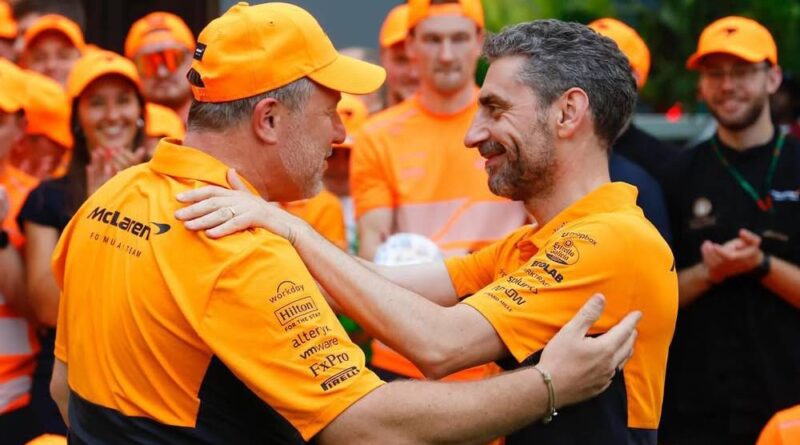 Diretor executivo Zak Brown e Andrea Stella, chefe da equipe Mclaren de F1.