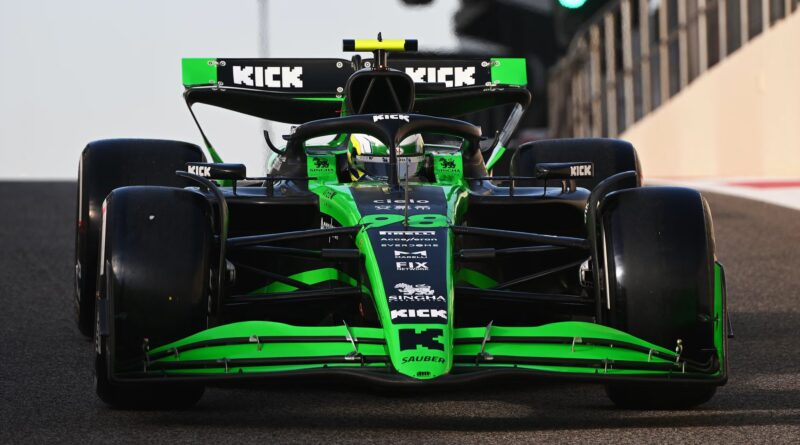Gabriel Bortoleto nos testes pós-temporada com a Stake Sauber.