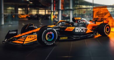 Mclaren MCL38 no CT, em Woking .